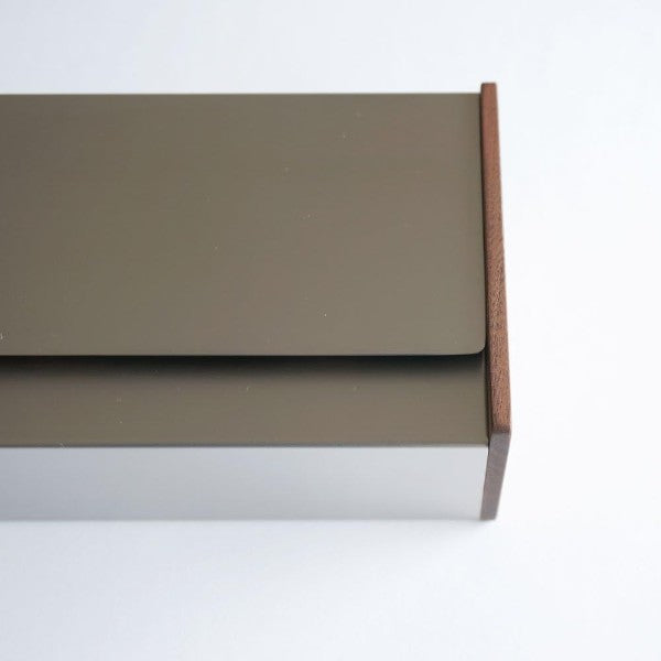 YAMASAKI DESIGN WORKS | Tissue box/walnut