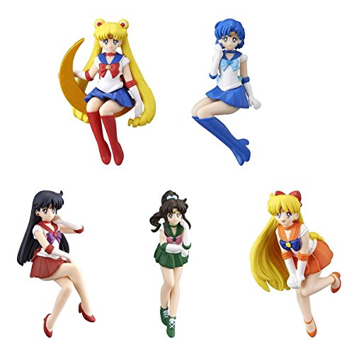 Pretty Guardian Sailor Moon Warriors who landed on the desk All 5 types set