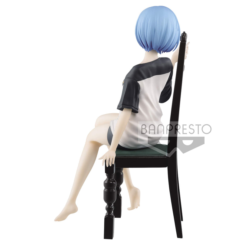 Re:ZERO -Starting Life in Another World- Relax time Rem T-Shirt ver.